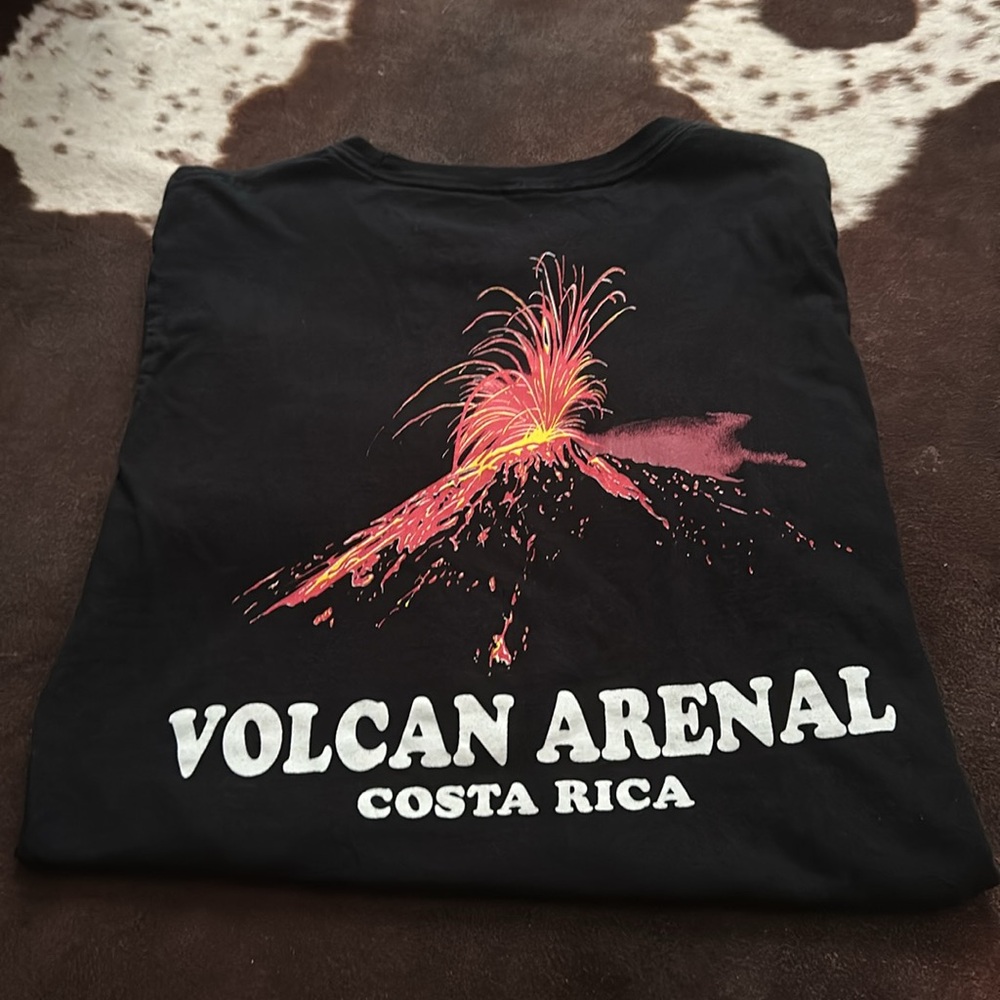 Costa Rica Volcano Tee - Picture 2 of 2
